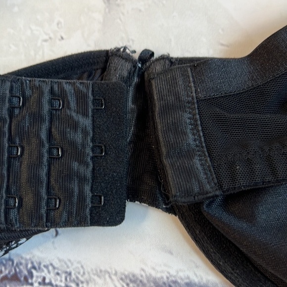 Cacique black and white lace print unlined underwire bra size 40DD - Picture 5 of 7